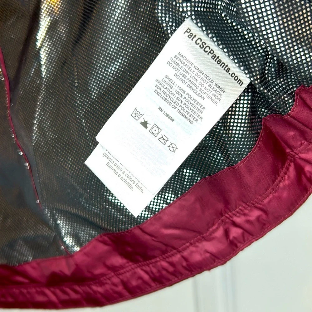 Columbia Women’s Boston College Omni-Heat Puffer Vest Great condition size XS - Picture 8 of 11